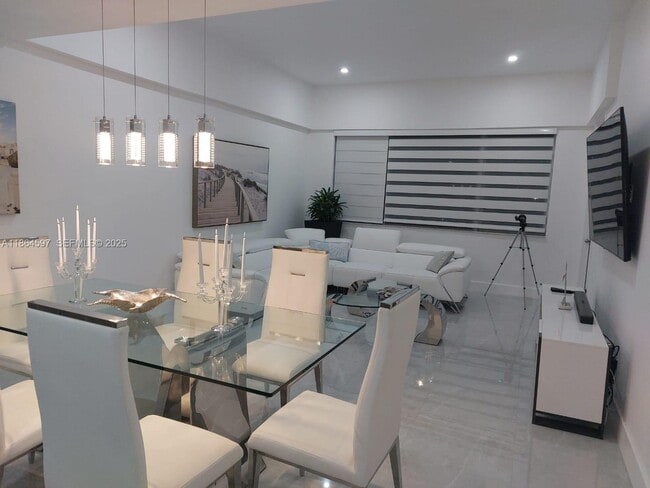 Building Photo - 3180 S Ocean Dr