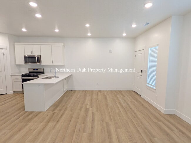 Building Photo - New - 3 Bed, 2.5 Bath, HVAC