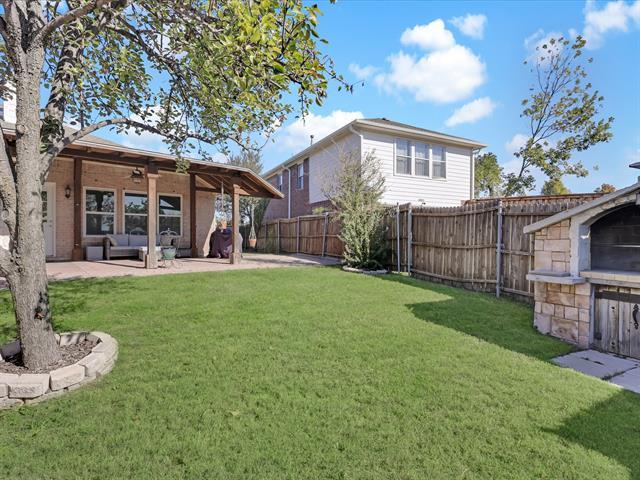 Building Photo - 3003 Creekwood Dr