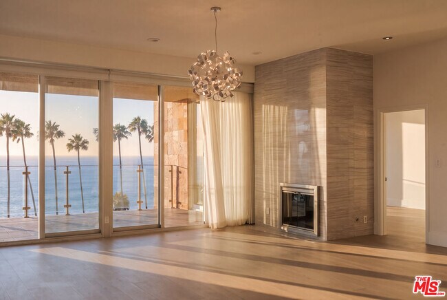 Building Photo - 515 Ocean Ave