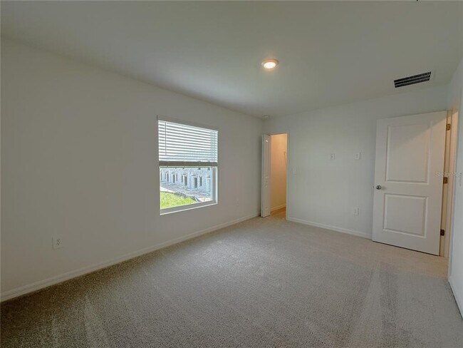Building Photo - 28521 SWEET MEADOW Dr