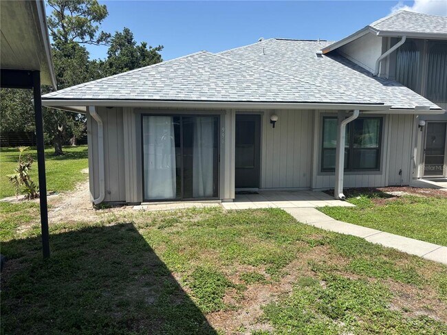 Primary Photo - 996 N Beneva Rd