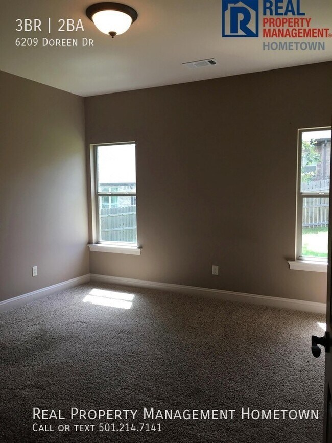 Building Photo - Magnificent 3/2 Home Tucked Away in a Beau...