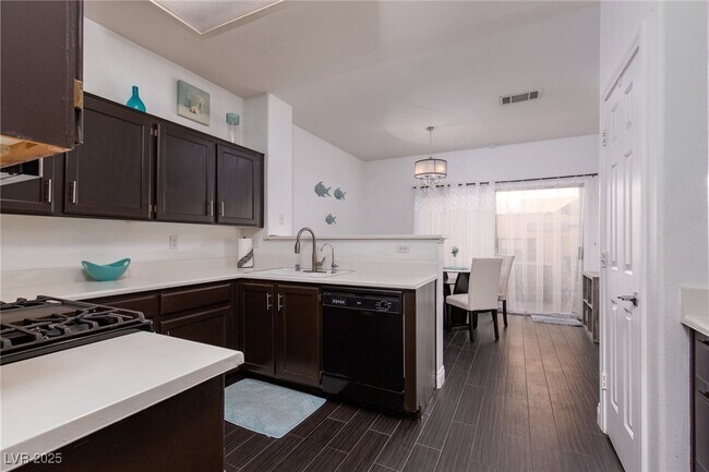 Building Photo - 6513 Angel Mountain Ave