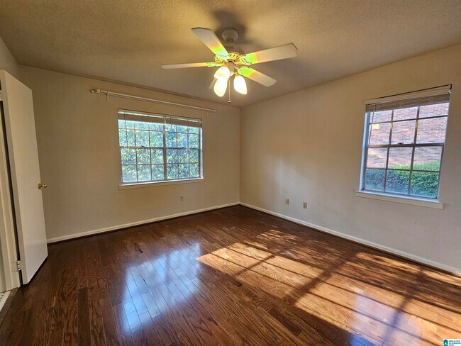 Building Photo - 3405 Sandner Ct