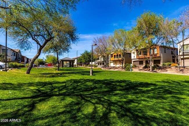 Building Photo - 2727 N Price Rd