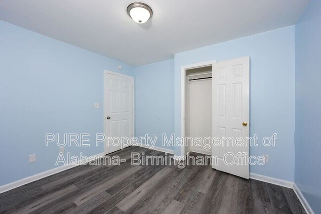 Building Photo - 621 Bell Ave