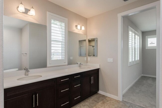 Building Photo - 3–4 Bedroom Solar Home in Rocklin – Office + Loft | Available Now