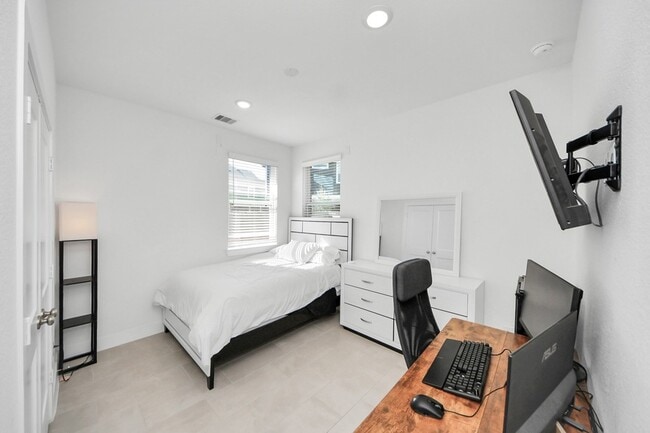 Building Photo - 7655 Jerrara Hts Ln