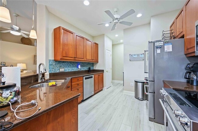 Building Photo - 5290 Descanso Ct