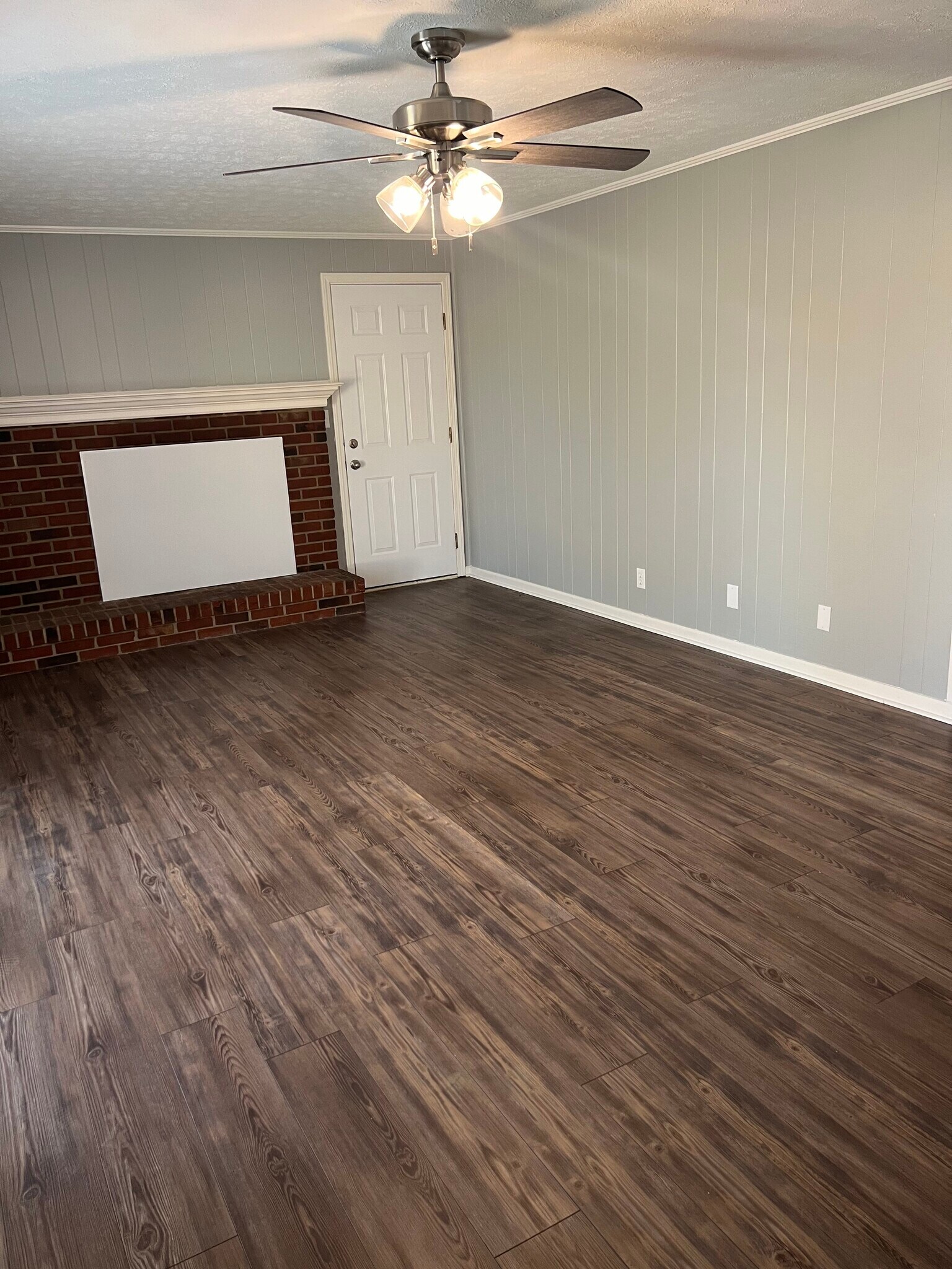 Building Photo - 8005 Casualwood Ct