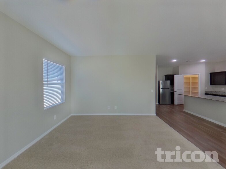 Building Photo - 37123 W Capri Ave