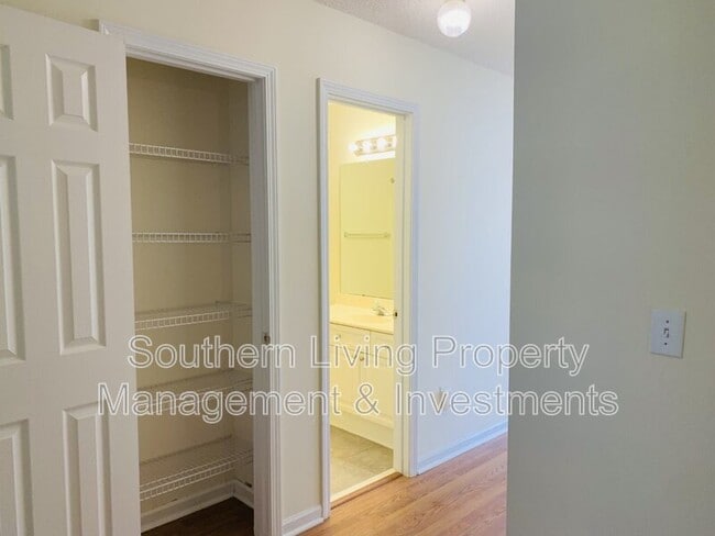 Building Photo - 9436 Elizabeth Townes Ln