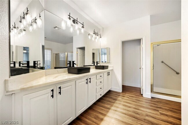 Building Photo - 1416 Palantine Hill Dr