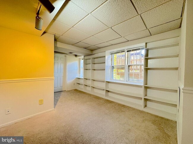 Building Photo - 12214 Dapple Gray Ct