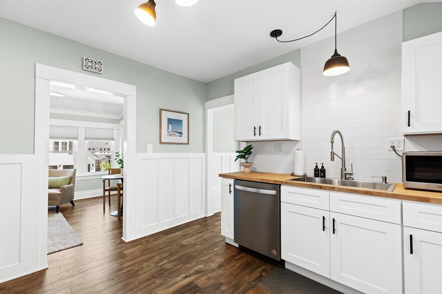 Building Photo - 50339 Bay Ct