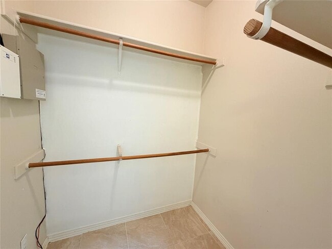 Building Photo - 4009 Eck Ln