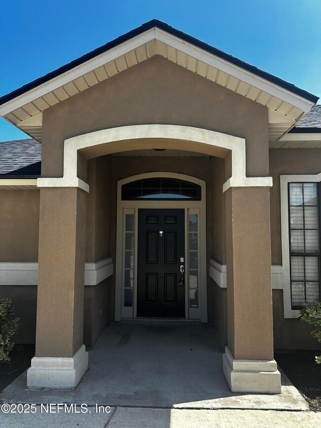 Building Photo - 12080 Scarsdale Dr