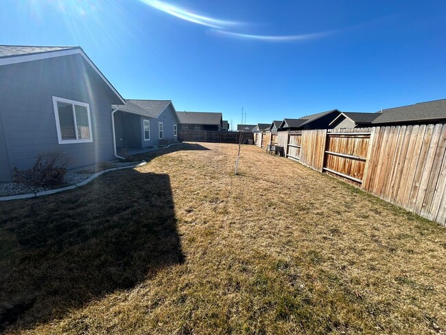 Building Photo - Newer 3 bed 2 bath in Corvallis