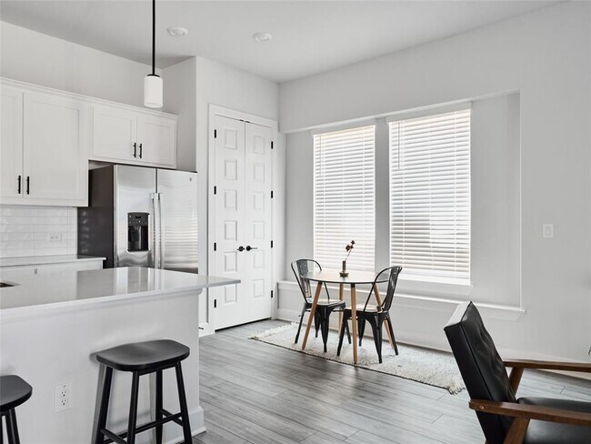 Building Photo - 4707 Sea Salt Dr