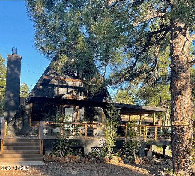 Building Photo - 17455 Big Sky Dr