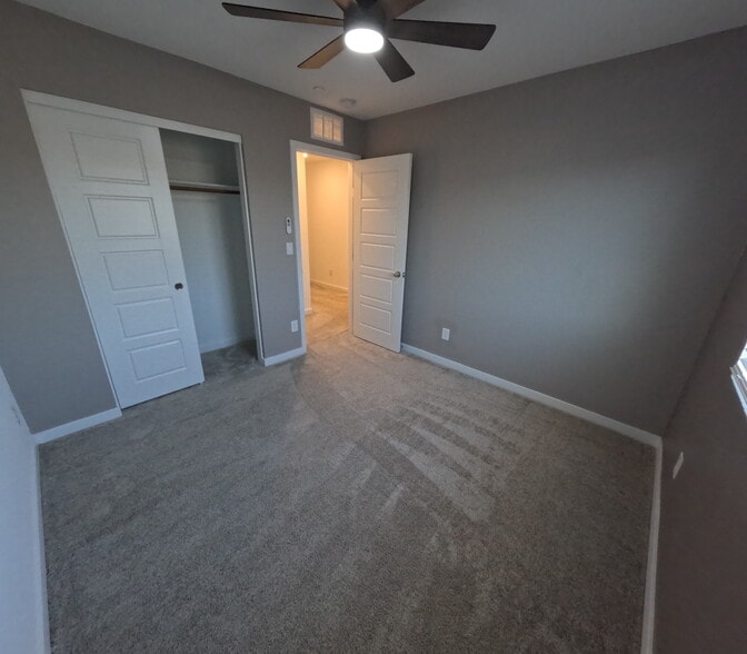 Building Photo - 10772 Blake Gardens Ct