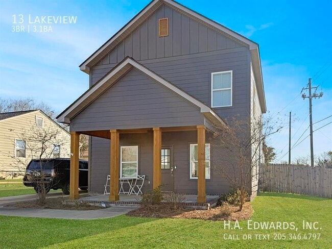 Building Photo - 13 Lakeview-