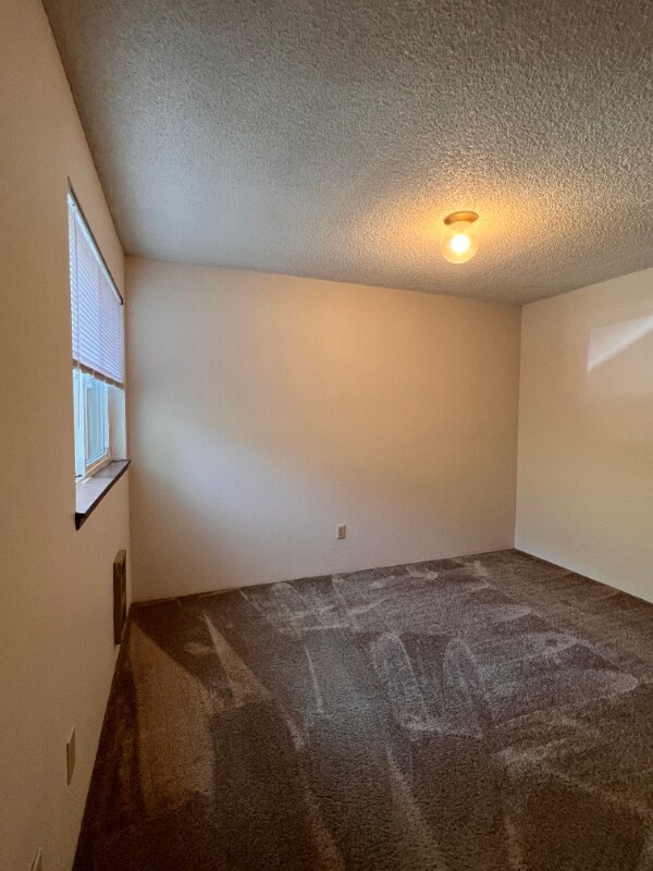 Building Photo - 10522 Lake City Way NE