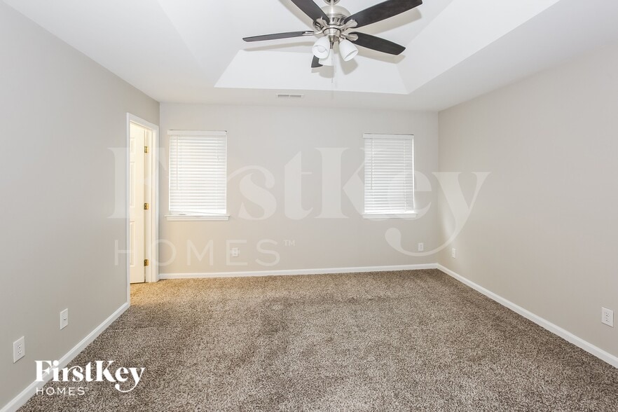 Building Photo - 1041 Canopy Dr