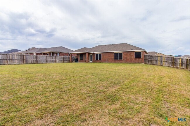 Building Photo - 5500 Leather Dr