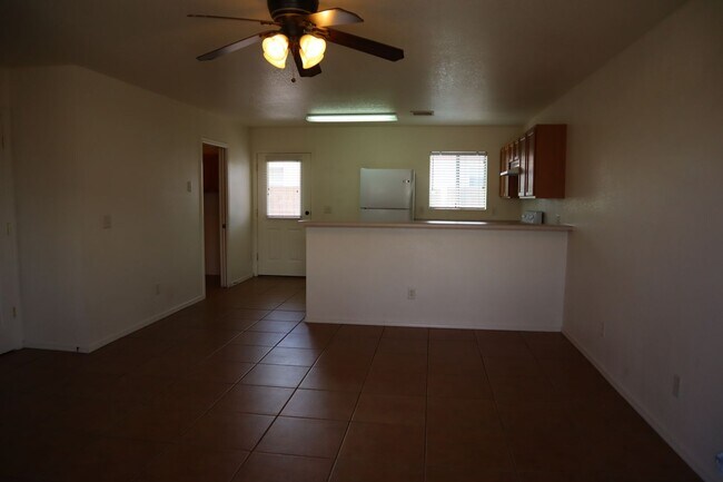 Building Photo - Great Home Great Price!