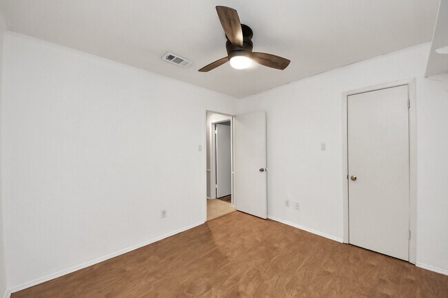 Building Photo - 3514 Spanish Acorn Ln