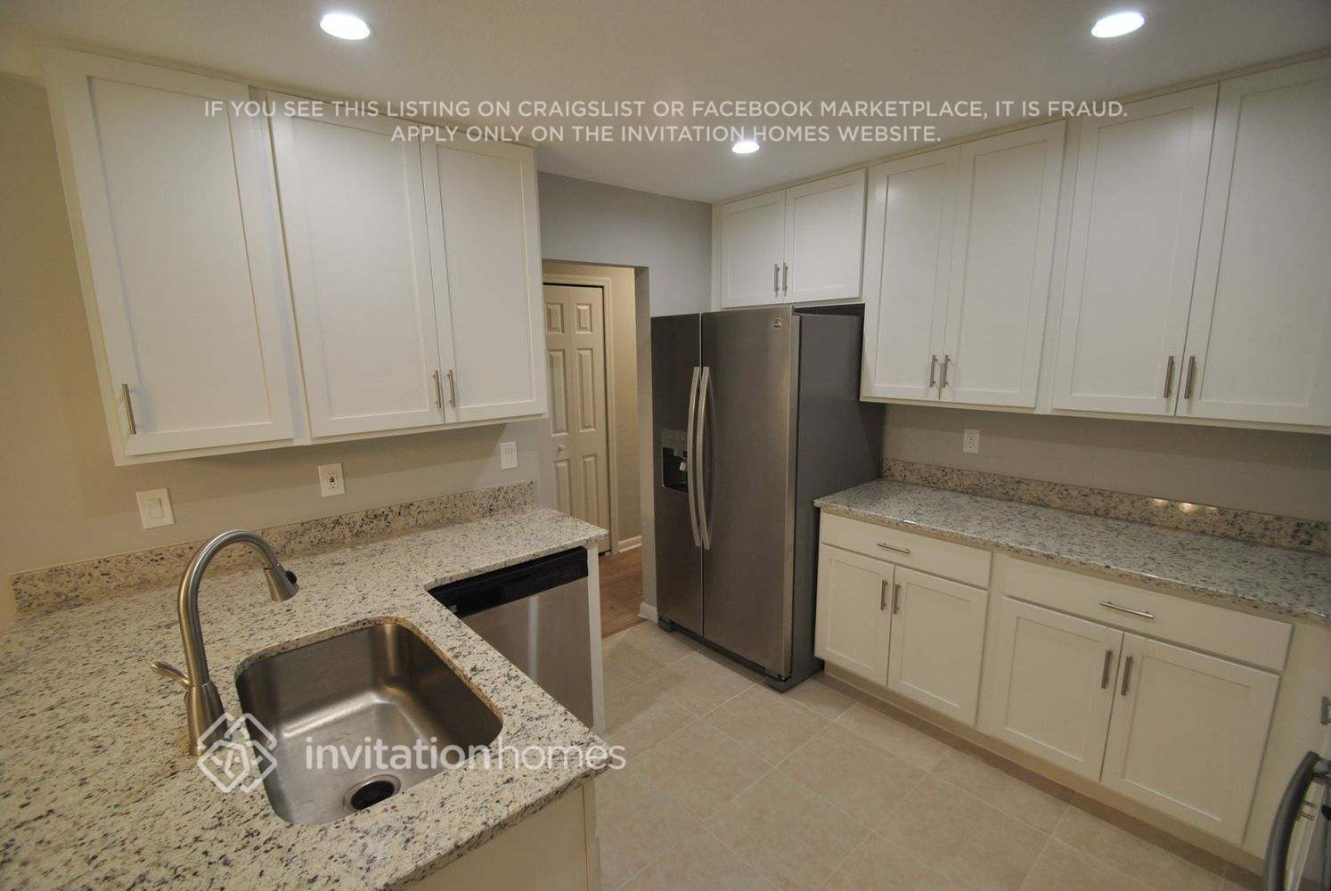 Building Photo - 800 Sweetwater Bay Ct