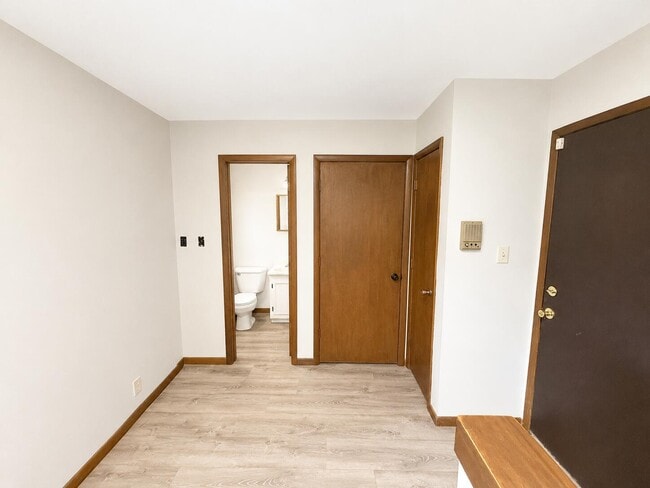 Building Photo - 4284 State Rd J