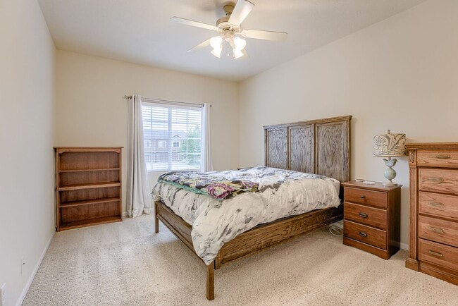 Building Photo - Short Term Furnished 3 Bedroom Townhome!!