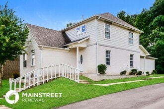 Building Photo - 6923 Parkbrook Ln