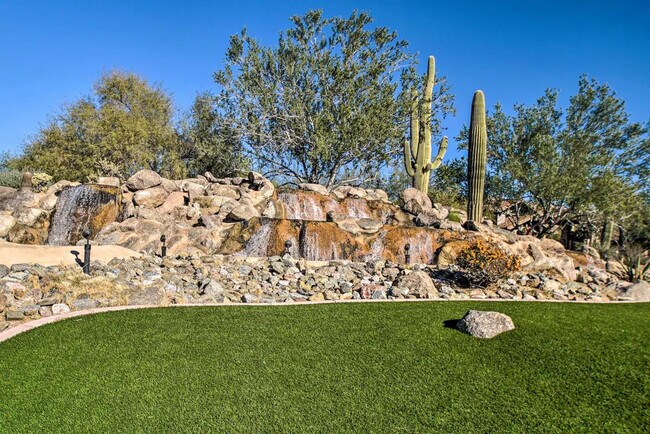 Building Photo - 3055 N Red Mountain