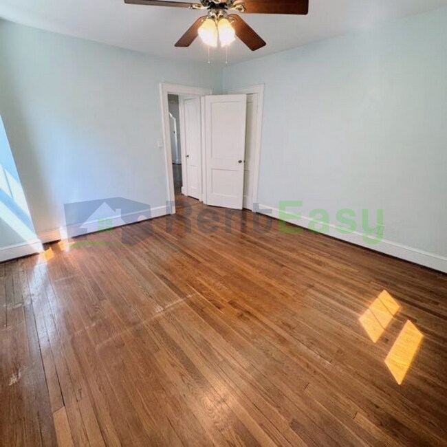 Building Photo - 6010 Upper Brandon Pl