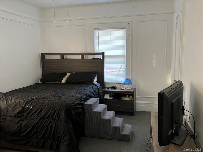 Building Photo - 27 W Olive St