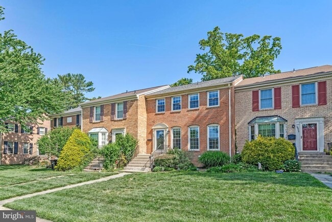 Building Photo - 10544 Assembly Dr