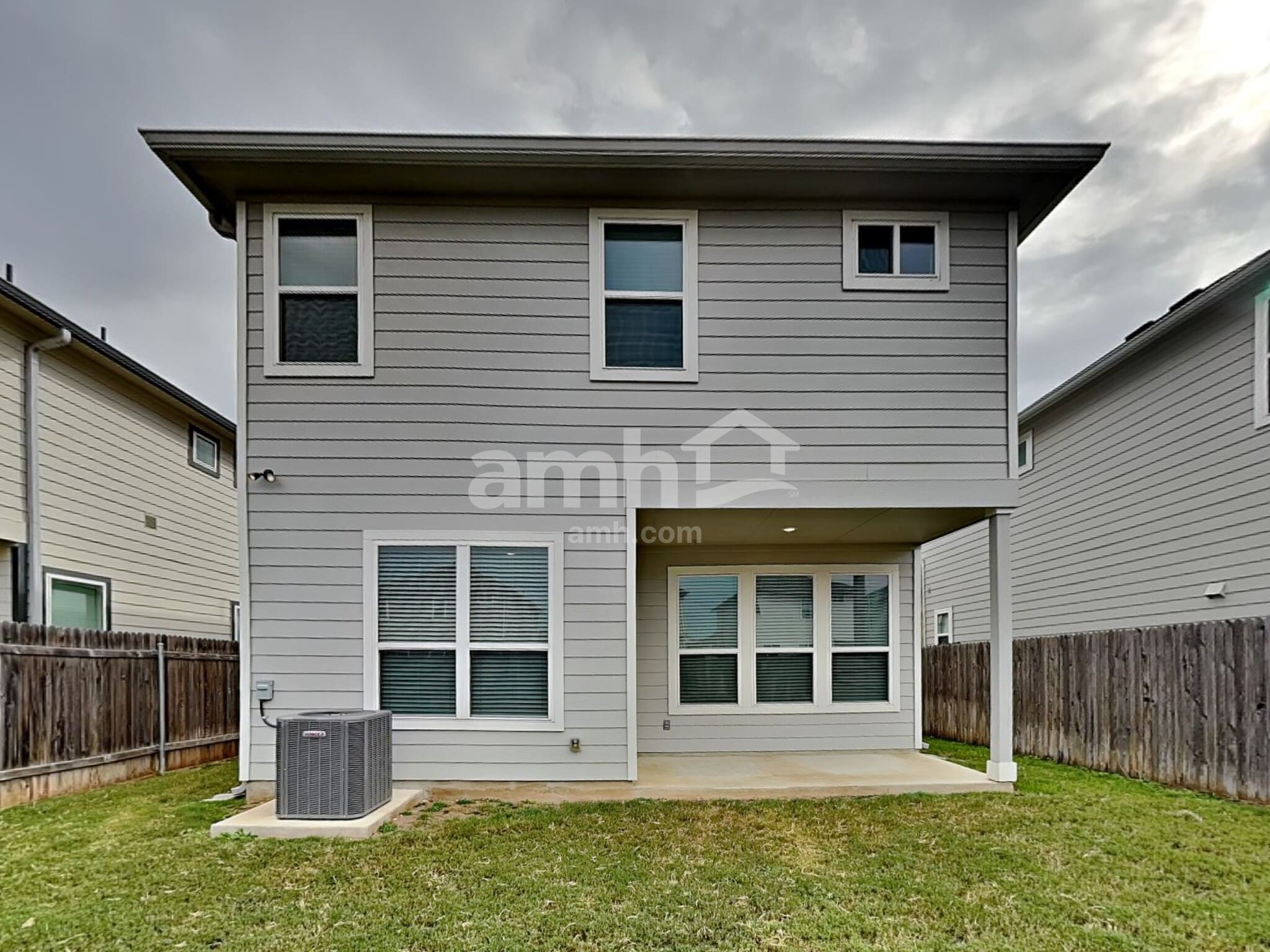 Building Photo - 2717 Deerfield Creek