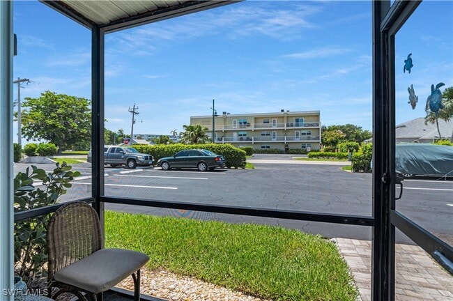 Building Photo - 850 Palm St