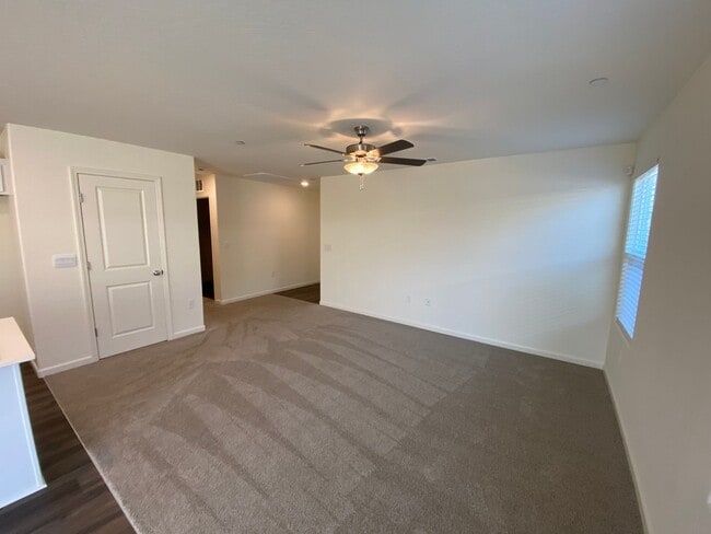 Building Photo - Tulare smart home, DR HORTON built home coming soon! Energy efficient