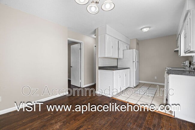 Building Photo - 4934 Appleton Ave