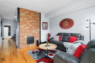 Building Photo - 1373 Indianola Ave