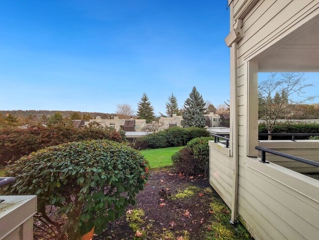 Building Photo - Cascade Mountain View Retreat: Elegant 2BR Condo in Downtown Redmond