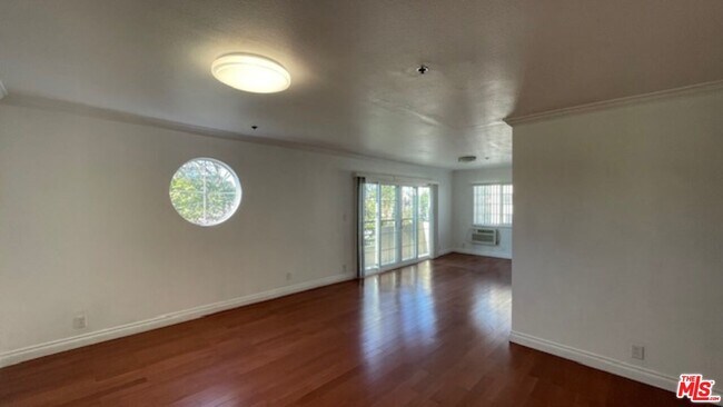 Building Photo - 1212 Arapahoe St