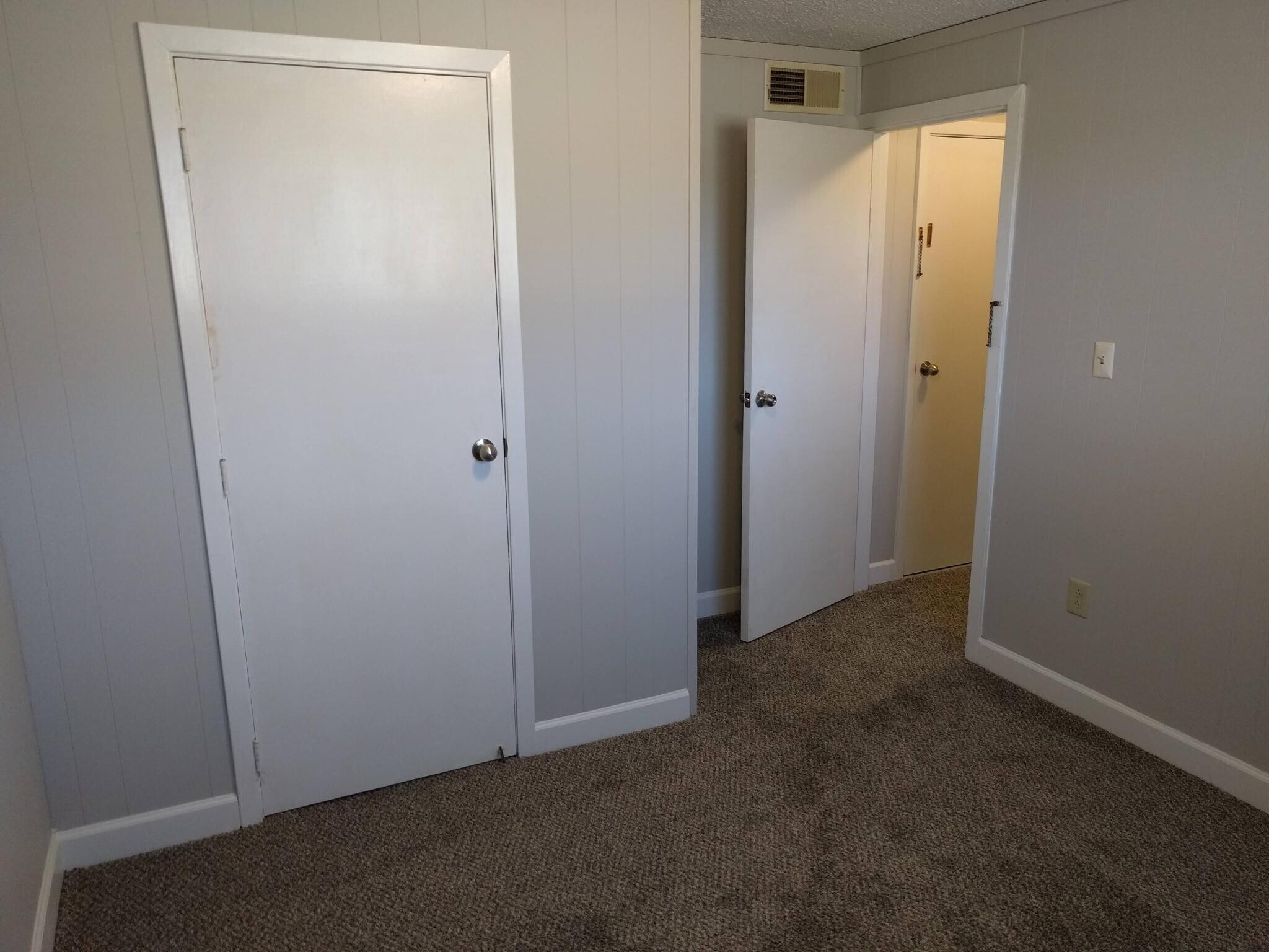 Bed 3 - 124 Airport Rd