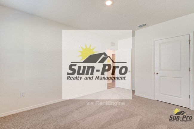 Building Photo - 4240 Acoma Dr