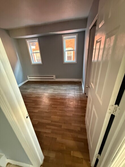 Building Photo - 34 Bedford St